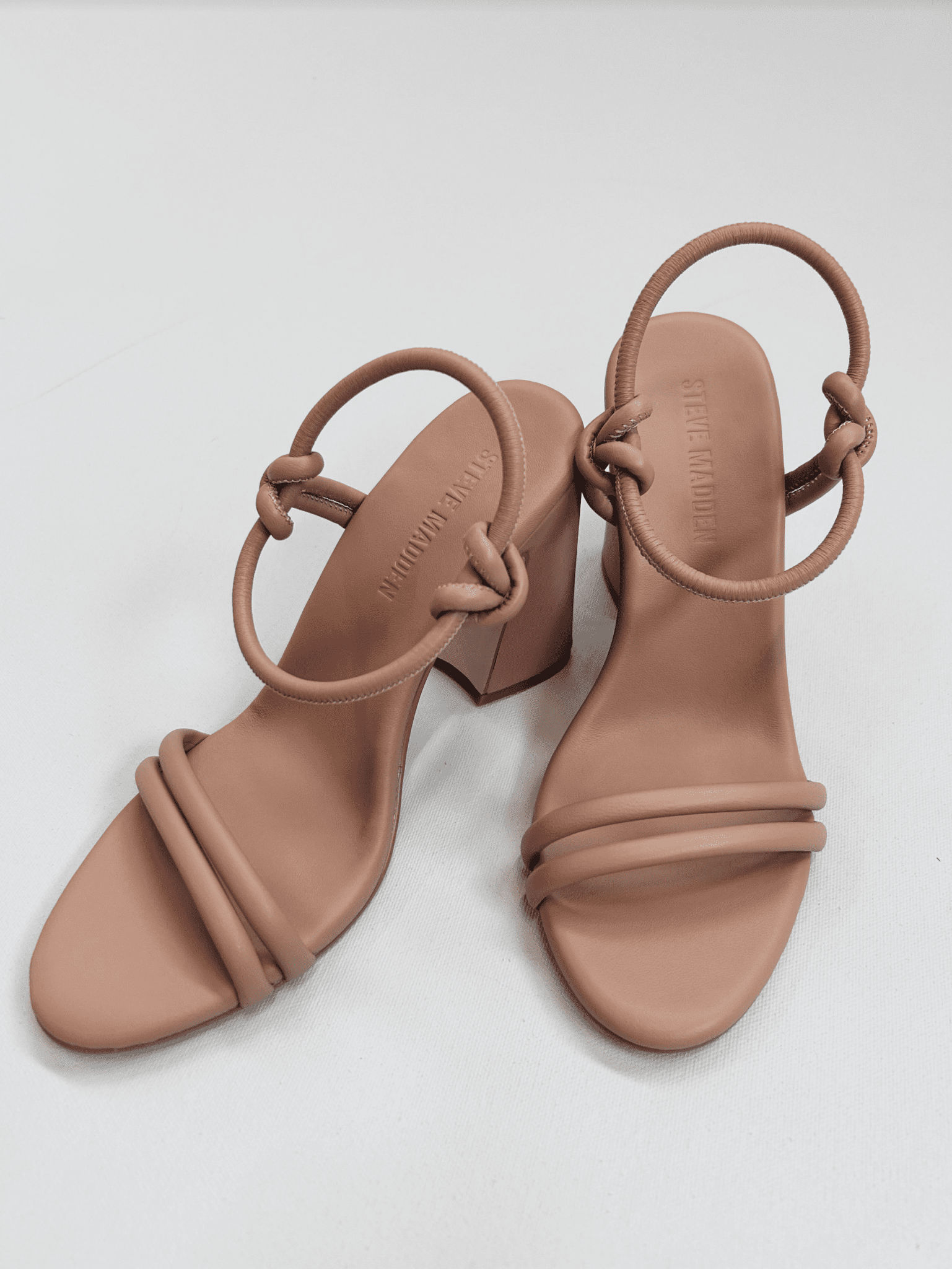 Steve Madden Frita Strappy Sandals size 8.5 | Fashion tips, Clothes design,  Slip on sandal