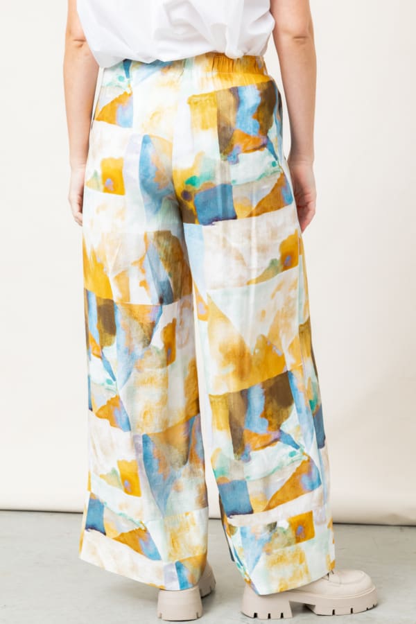 The Jackie Print Woven Wide Leg Pants - Image 3